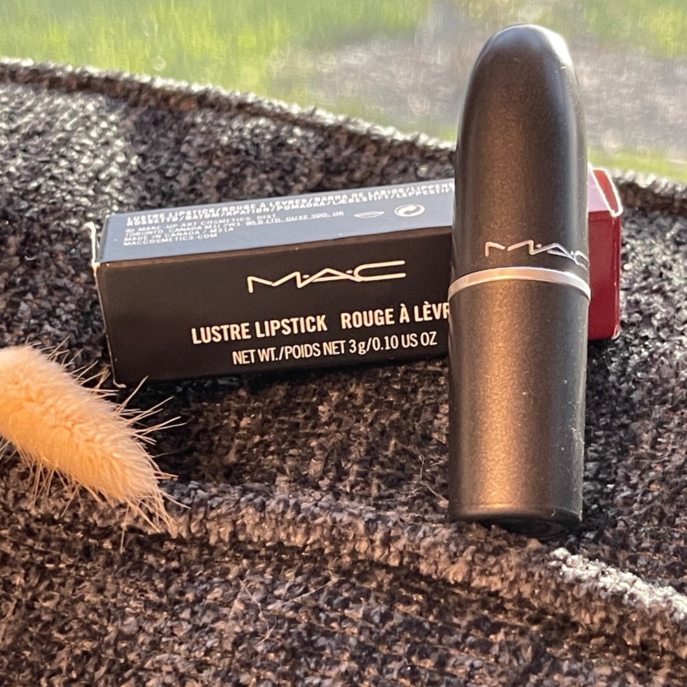 M.A.C COSMETICS Lustre Lipstick In Lady Bug(Red) - Picture 12 of 14